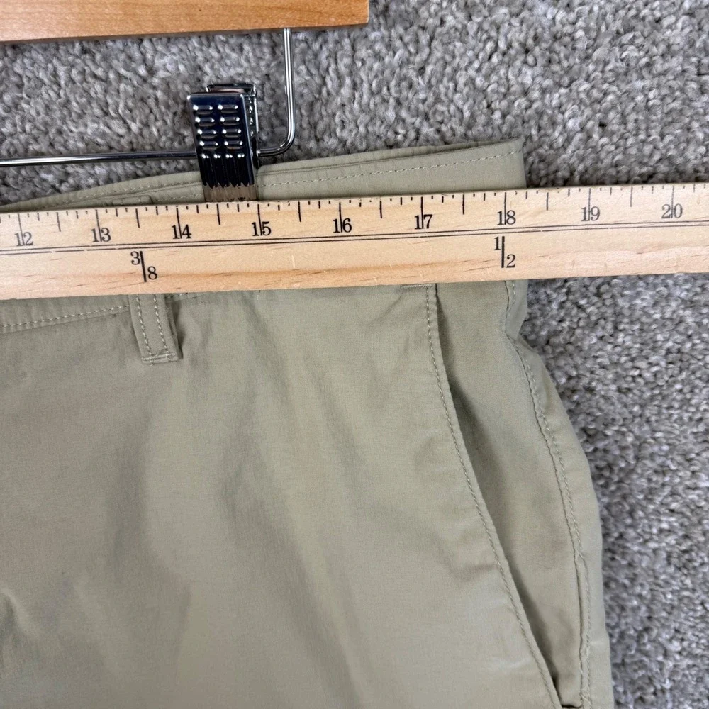 The North Face Mens Size 35 Horizon Pine Khaki Hiking Shorts Stretch Tan